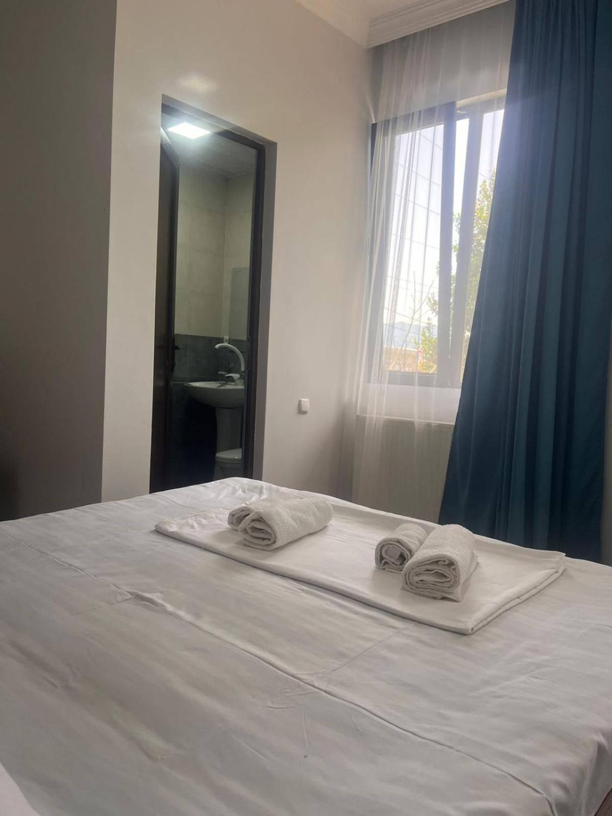 Lia Guest House Кобулети Екстериор снимка