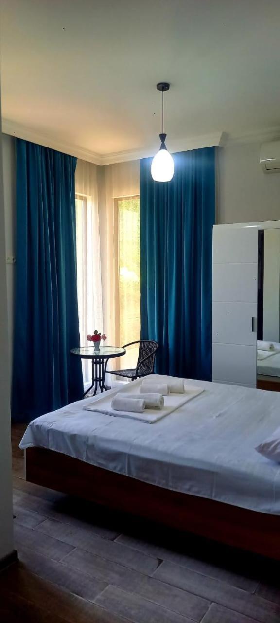 Lia Guest House Кобулети Екстериор снимка
