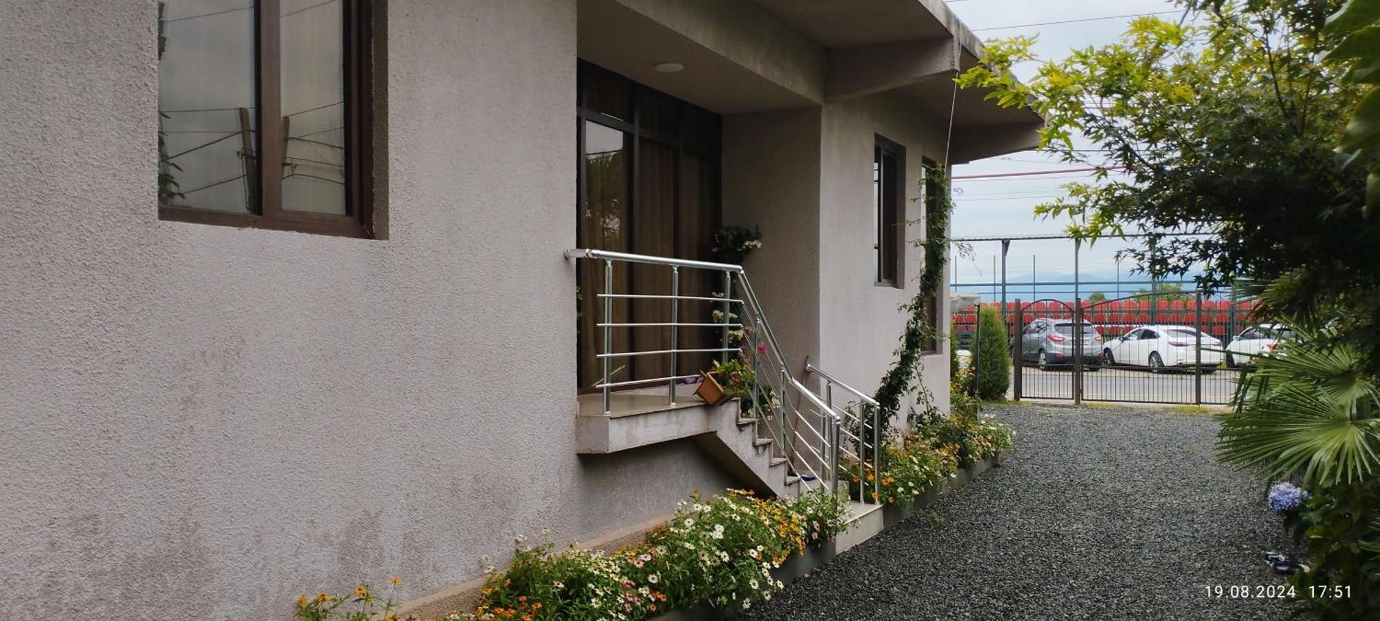 Lia Guest House Кобулети Екстериор снимка